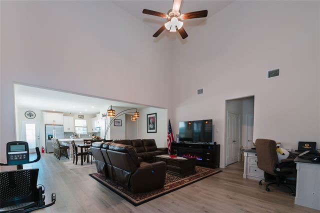 Building Photo - 2028 Deya Dr