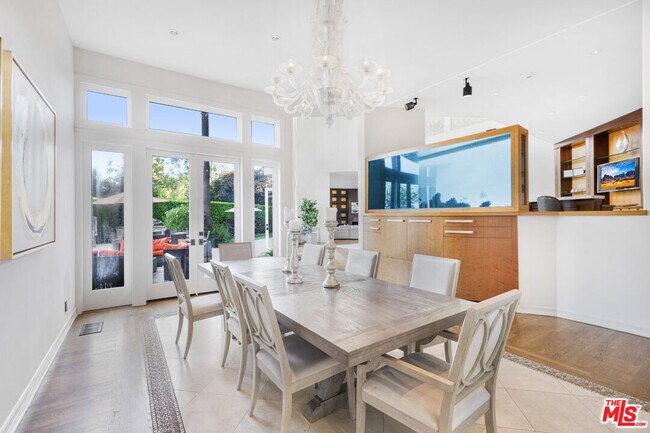 Building Photo - 11037 Anzio Rd