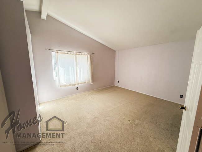 Building Photo - Homes Management - Escondido Home