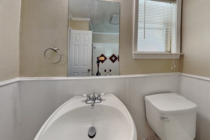Building Photo - 13605 Janwood Ln