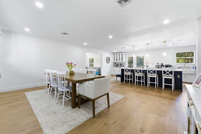 Building Photo - 12863 159th Ct N