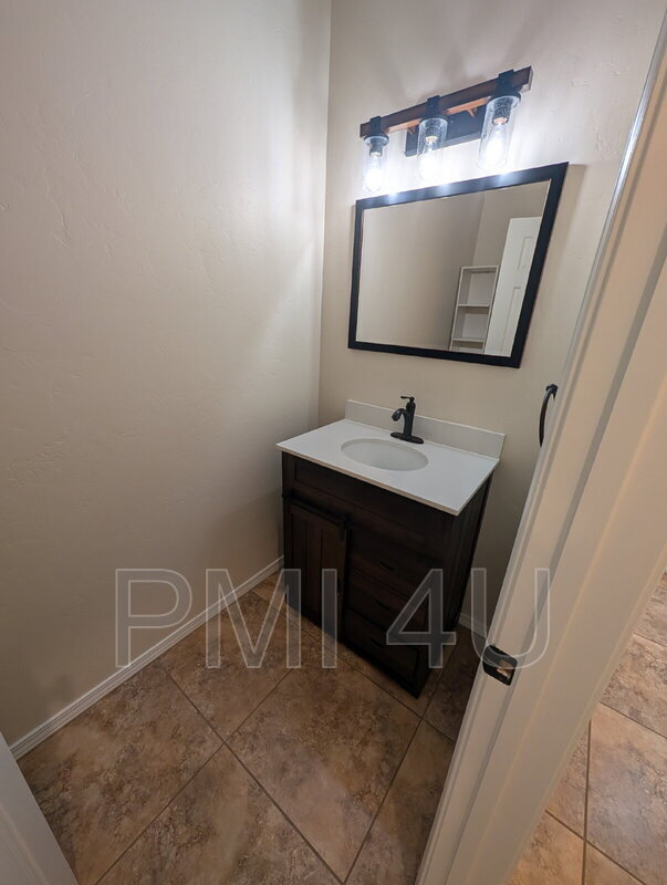 Building Photo - 6101 Eagle Eye Dr NW