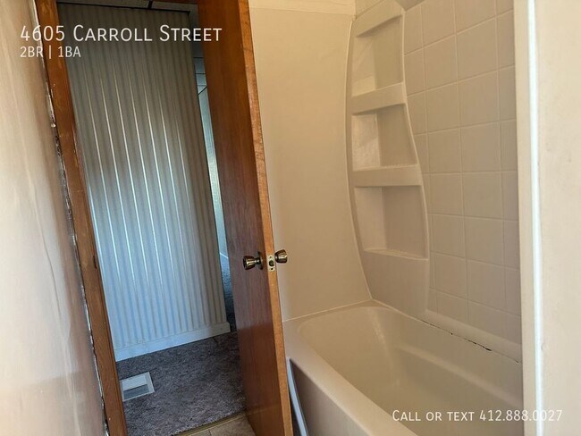 Building Photo - 4605 Carroll St