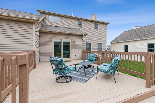 Building Photo - 2620 Camden Dr