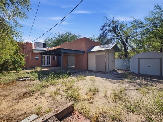 Building Photo - 4413 E Whitman St