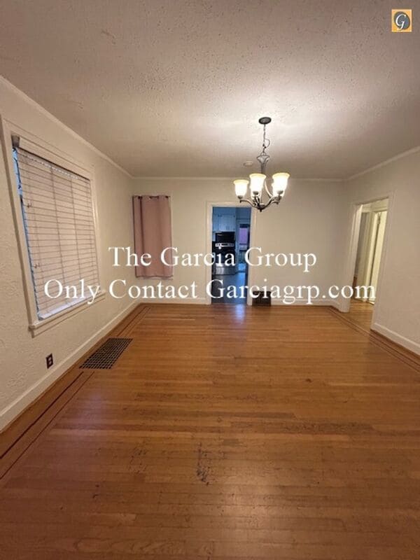 Building Photo - 620 SW Grant St.