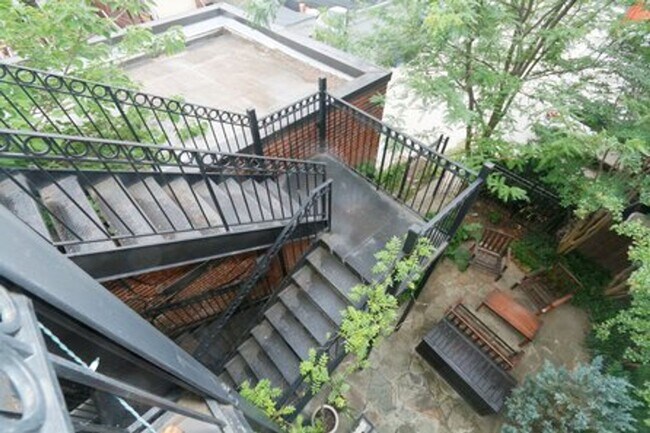 Building Photo - 1312 Euclid St NW