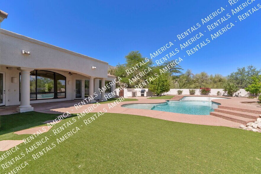 Building Photo - 6445 N Silver Smith Pl