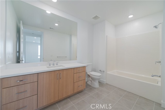 Building Photo - 1406 Rivington
