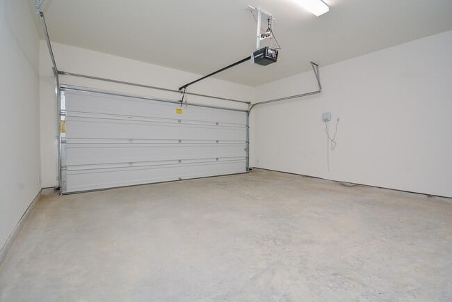 Building Photo - 17327 Rock Willow Ln