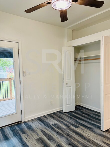 Building Photo - 826 S 38th St