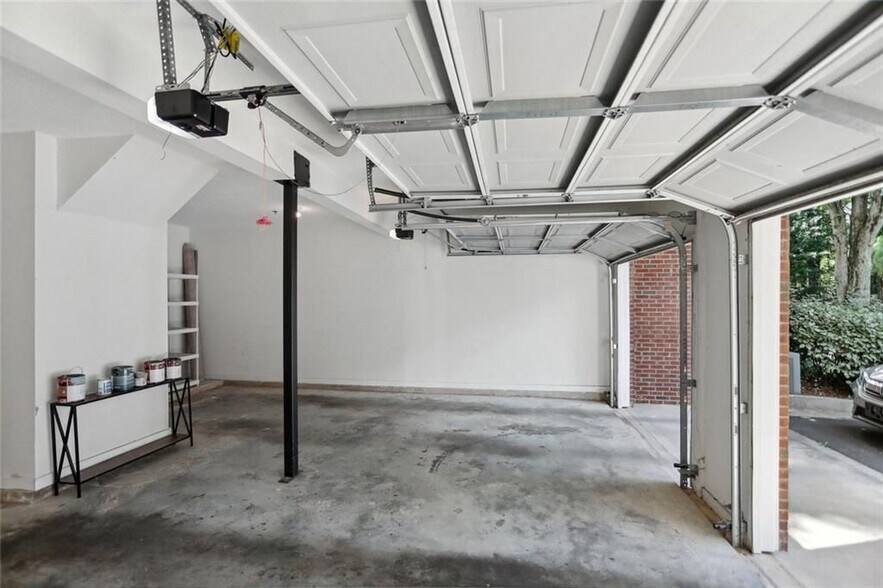 Building Photo - 206 Spring Heights Ln