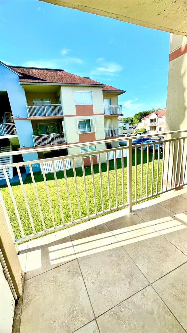 Building Photo - 18880 NW 57th Ave