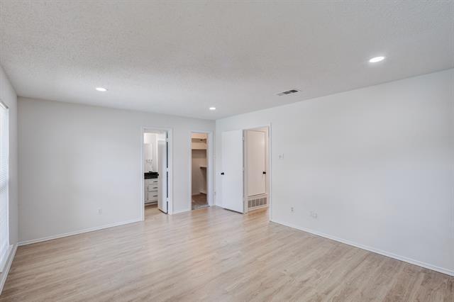 Building Photo - 2121 Poppy Ln