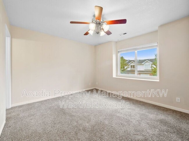 Building Photo - 130 Peregrine Ln