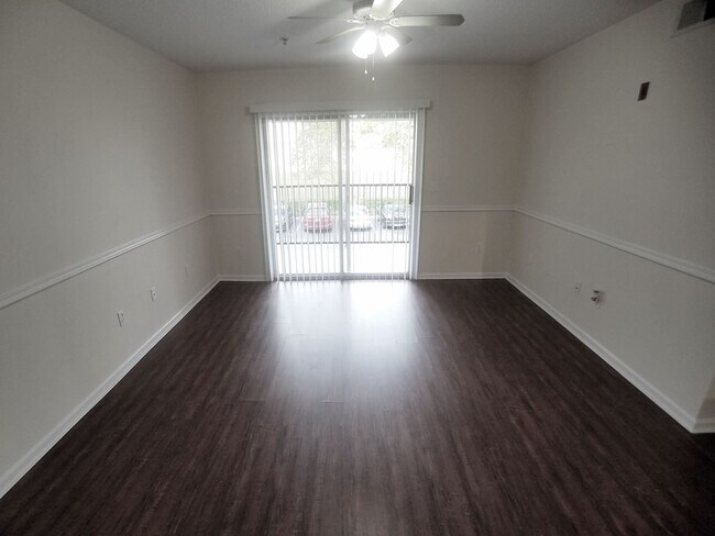Building Photo - Gorgeous 2/2 Wood Floors Condo For Rent @ ...