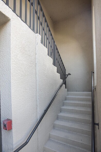 Building Photo - 5557 Palmer Cir