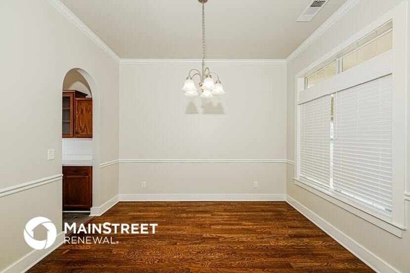 Building Photo - 4601 Nicholas Dr