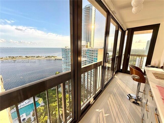 Building Photo - 2333 Brickell Ave