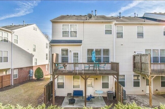 Building Photo - 6174 Indian Wood Cir