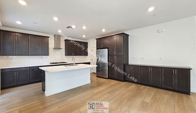 Building Photo - 4414 French Dr