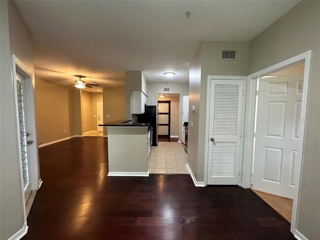 Building Photo - 1910 E Palm Ave