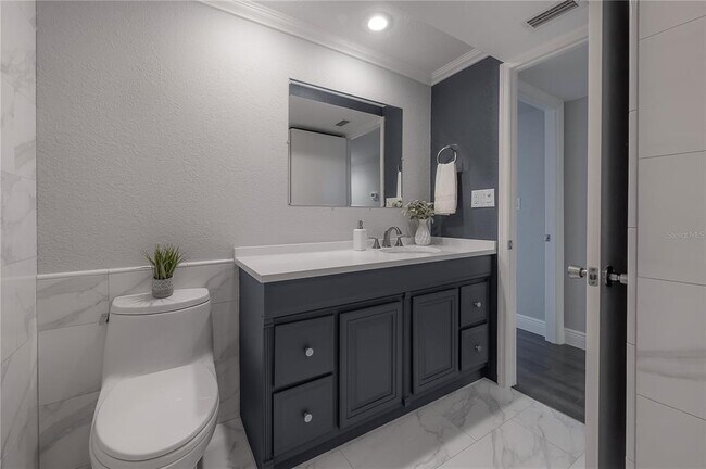 Building Photo - 4141 Bayshore Blvd