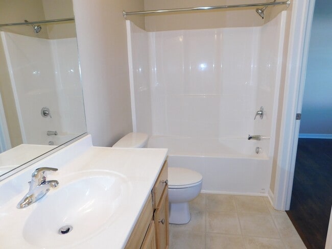 Building Photo - Modern 2-Story Townhome Condo with Resort-...