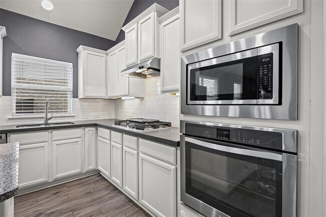 Building Photo - 253 Joseph Dr