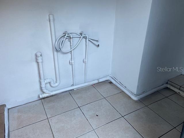 Building Photo - 917 E Flora St