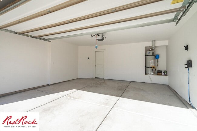 Building Photo - Move In Special - $500 Off First Months Rent! Stunning 4 Bedroom Townhome!