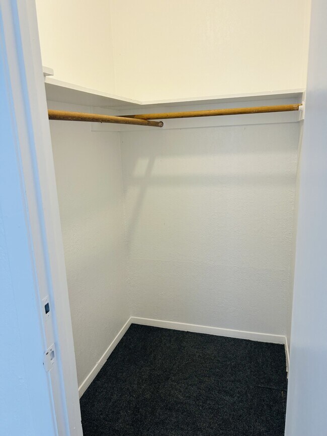 Building Photo - 1008 Clayton Nolen Dr