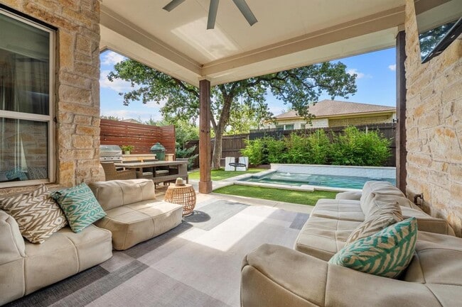 Building Photo - 6701 Teulada Dr