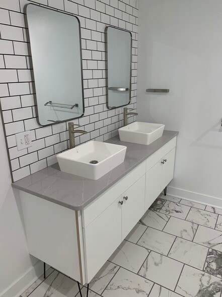 second bath - 115 Genesee St