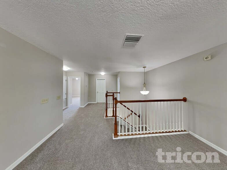 Building Photo - 10432 Boyette Creek Blvd