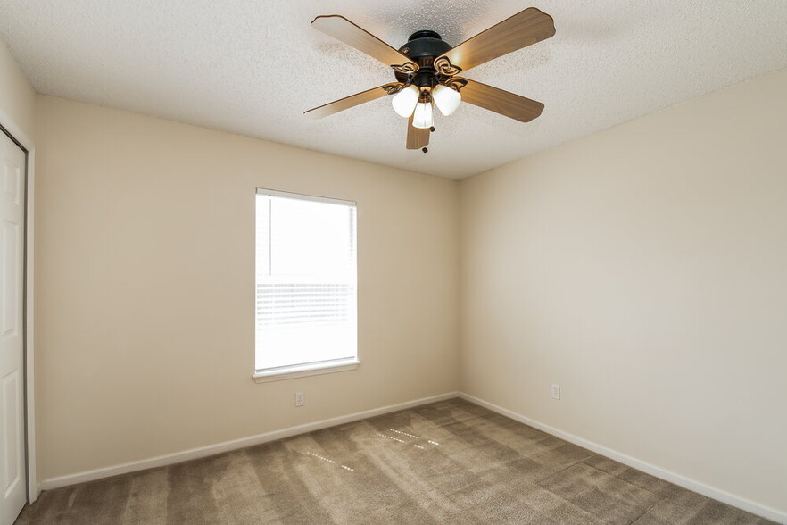 Building Photo - 3001 Golden Pond Blvd