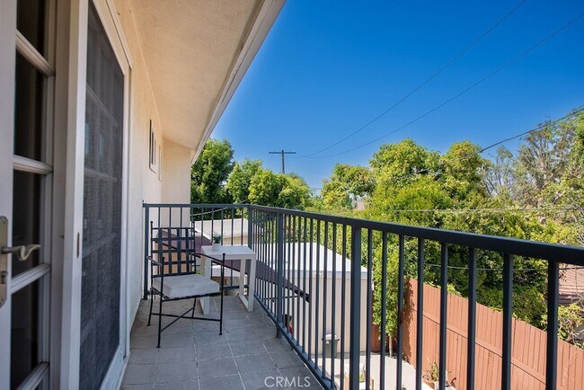 Building Photo - 13383 Contour Dr