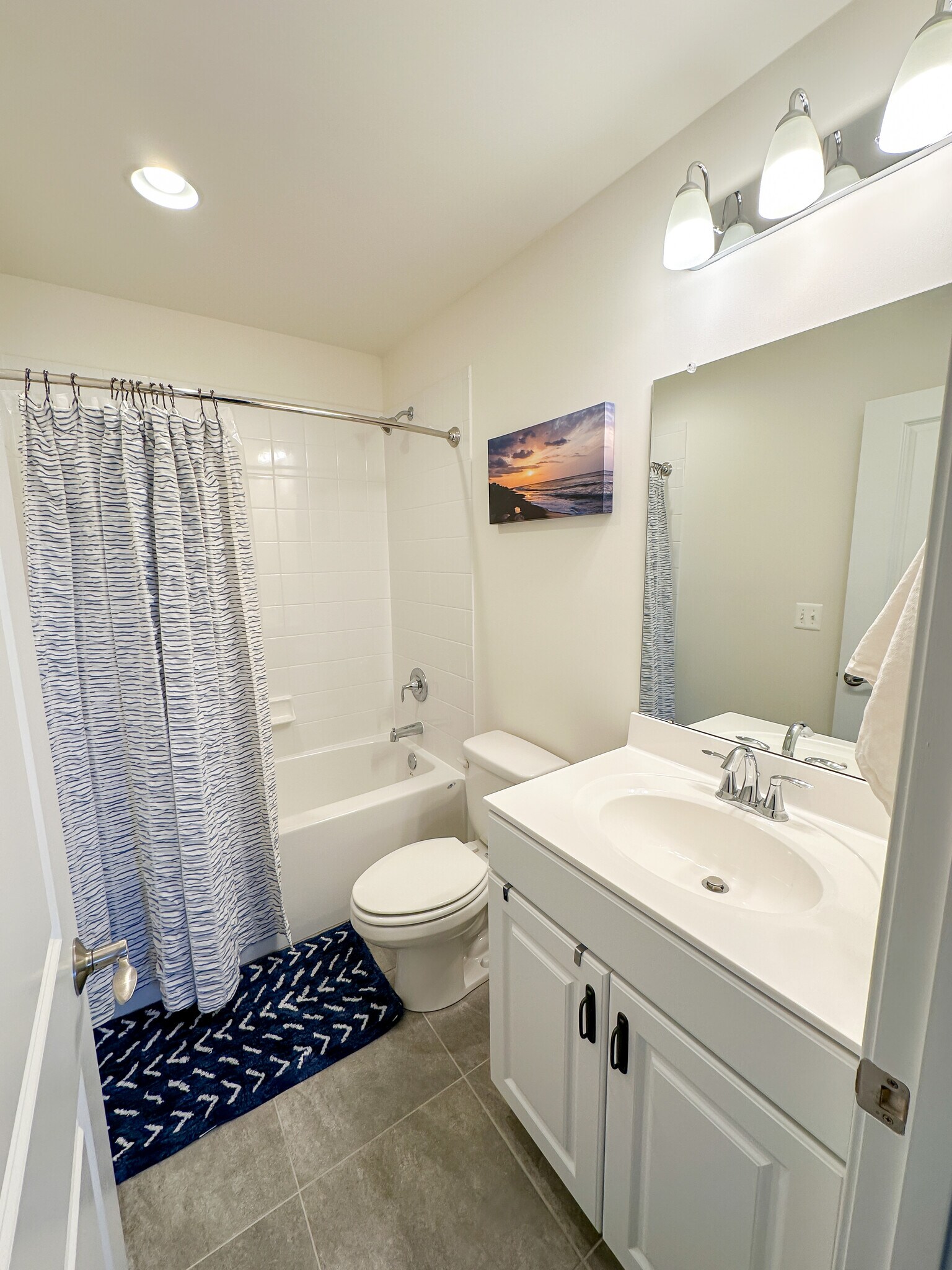 Building Photo - 1058 Old Trail Dr