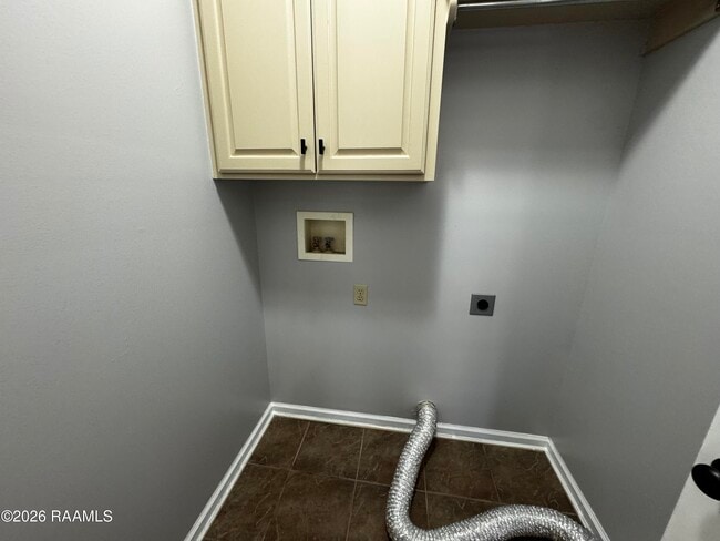 Building Photo - 201 Pavilion St