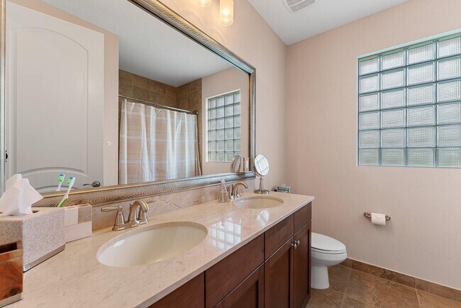 Building Photo - 5155 SW Longspur Ln