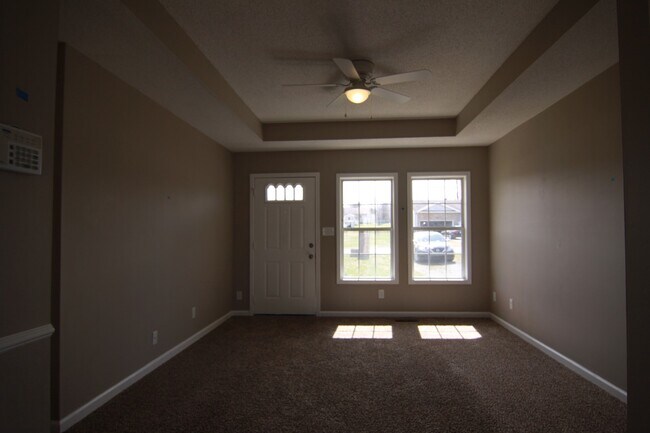 Building Photo - 3 Bedroom Pet Friendly Home For Rent Near ...