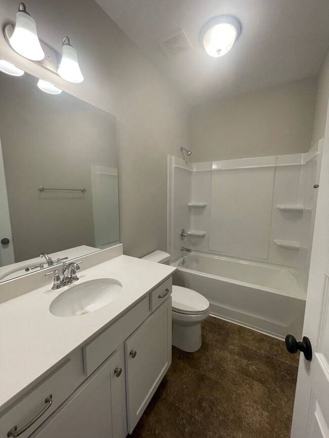 Building Photo - Home for Rent in Brookwood, AL.... Availab...