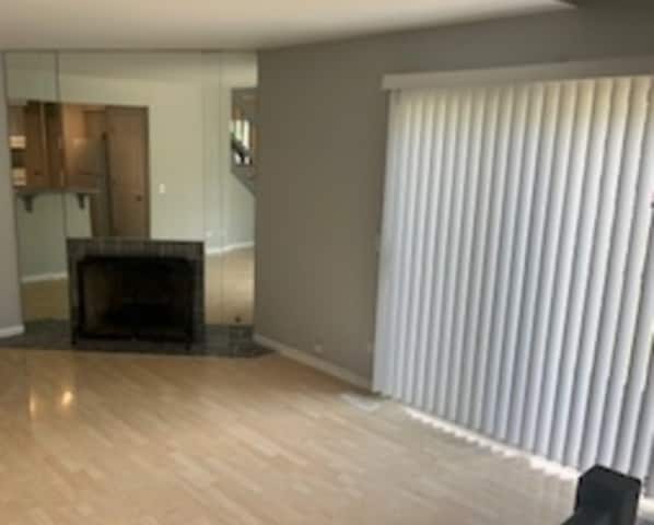 Building Photo - 1300 Queensgreen Cir