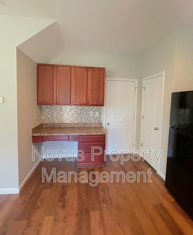 Building Photo - 149 High Point Way