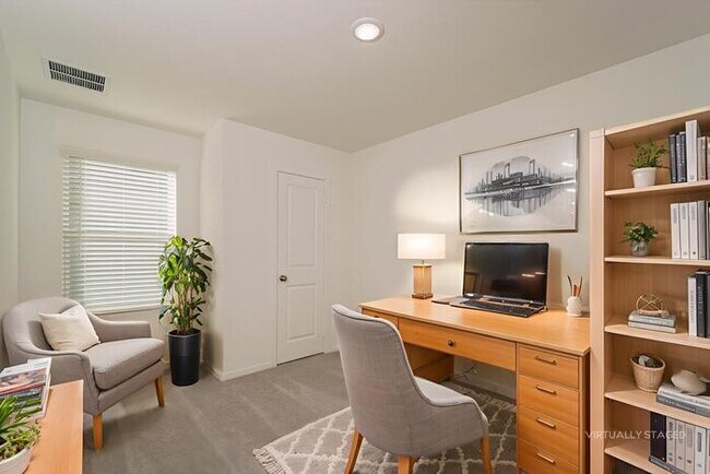 Building Photo - Modern 4-Bedroom in in the Landon Ridge Community