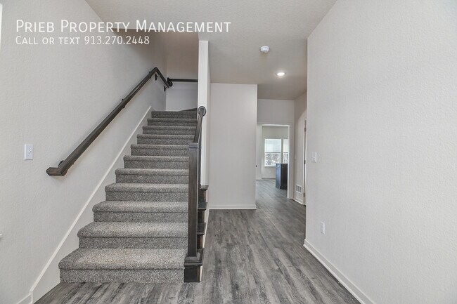 Building Photo - 3255 N 103rd Pl