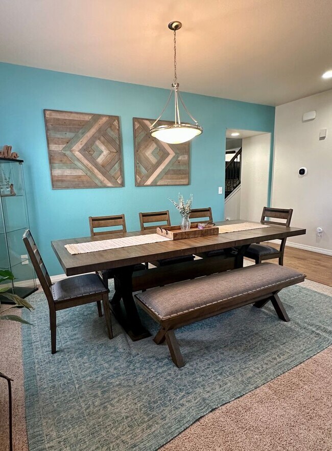 Building Photo - Spacious 5-Bedroom Smart Home Near Peterso...