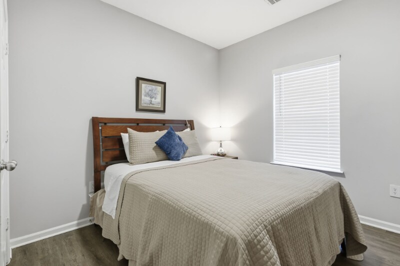 Building Photo - 1340 N Brickyard Rd