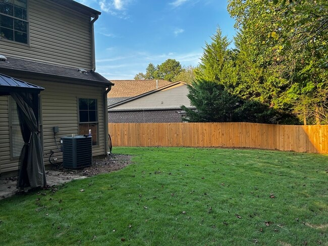 Building Photo - 4300 Ashwood Cove