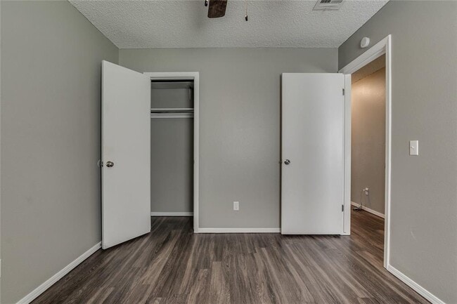 Building Photo - 3916 SE 46th St